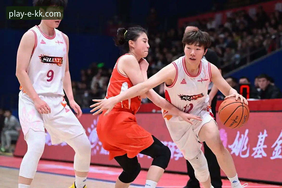 最新kk体育一站式体验 WCBA总决赛G1深度复盘:四川女篮的“三巨头”体系 vs 山西女篮的常规赛光环